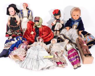 92:12 estate attic found dolls