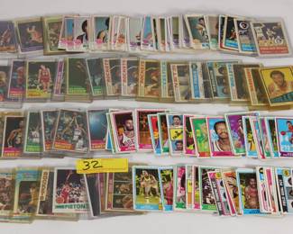 32:1970's-80's vintage basketball cards