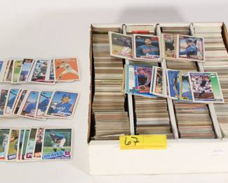 67:Baseball card grouping