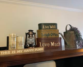 Happy Place primitive style decor
