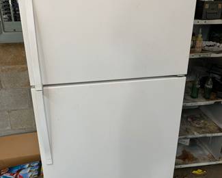 working Whirlpool fridge and freezer with ice maker