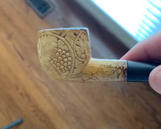 Carved pipe