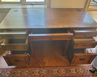 7-drawers Dovetailed construction