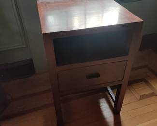 (2) of (2) nightstands