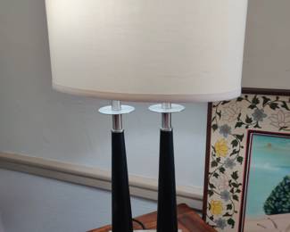 Newer lamp 1 of 2 with outlets