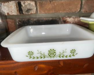 ooh!  Glasbake Casserole with a chip