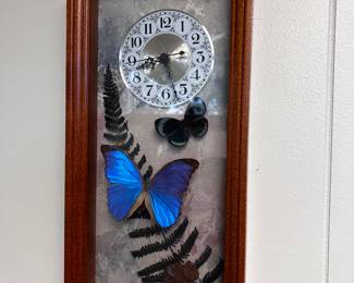 BUTTERFLY CLOCK
