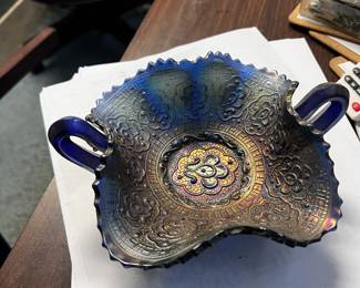 FENTON MEDALLION? CANDY DISH