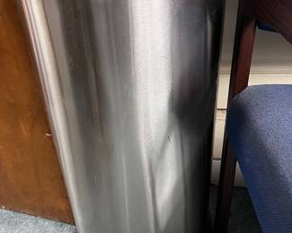 STAINLESS STEEL STEP ON TRASH CAN