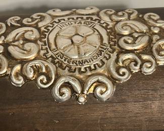 TOP OF DECORATIVE BOX 