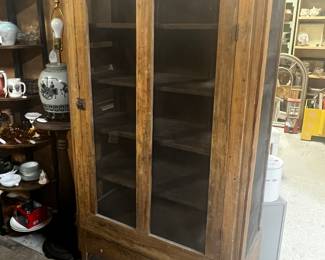 1800s HANDMADE  WITH PEGS AND SQUARE NAILS PIESAFE WITH SCREEN DOORS
