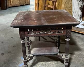 WOODEN EASTLAKE  SQUARE TABLE