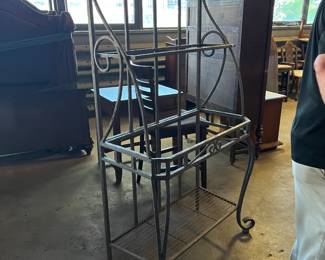 WROUGHT IRON BAKERS RACK