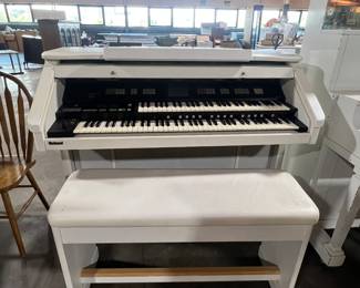 Roland AT90SW Antique Organ 