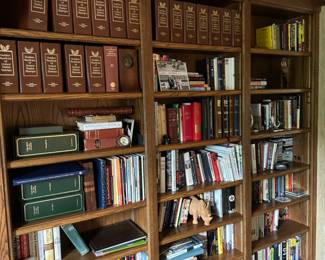 18 VOLUMES OF GOLDEN REPLICAS OF U.S. STAMPS - BUY IT NOW $50 EACH. Call or Text Patty at 847-772-0404 to arrange for purchase or make inquiries.