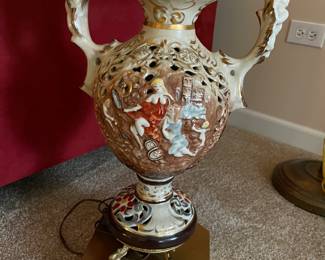 Another view of Rembrandt lamp