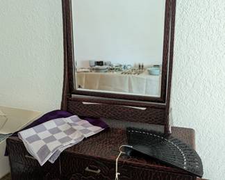 Vintage tabletop makeup dresser from Japan.