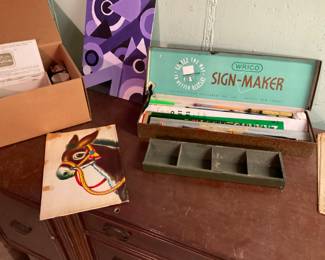 ART AND PAINT SUPPLIES 