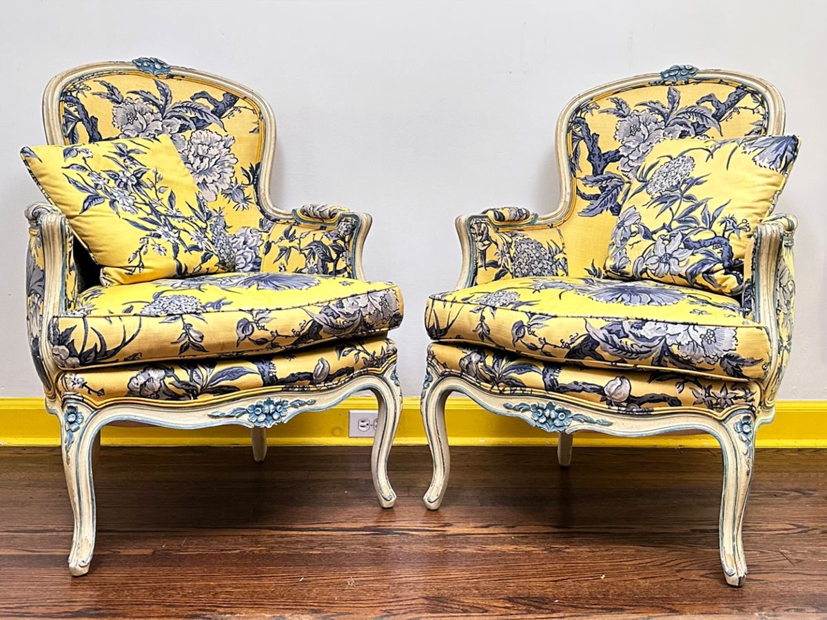 A Mid Century Throwback Estate Sale! starts on 9/19/2023