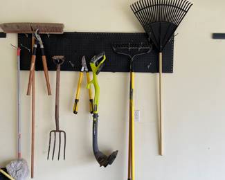 Garden Tools, Rakes