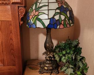 Tiffany style lamp 