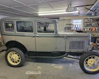 "Blast From the Past" in Aiken, SC. Starts Closing at 8pm on Thu 9/21. Scheduled Pickup with Winners. Please click here to view more photos, videos, descriptions, and current bids: https://ctbids.com/estate-sale/24143