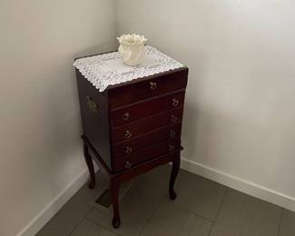 End table 