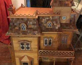 Large Victorian style doll house