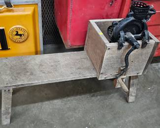 VINTAGE CORN SHELLER