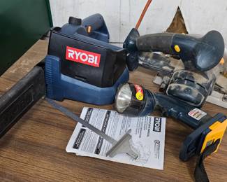 Ryobie and Dewalt lights
