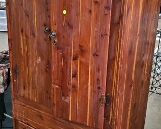 WOODEN CABINET / WARDROBE