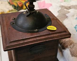 VINTAGE COFFEE GRINDER