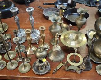LOT OF BRASS ITEMS