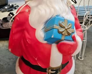 OUTDOOR LIGHT UP SANTA / CHRISTMAS DECOR