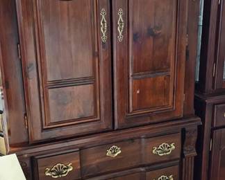 ARMIORE / DRESSER