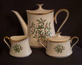 "Memories of a Lifetime" in Aiken, SC. Closing Mon 9/25 at 8pm. Pickup is Wed 9/27 from 2-6pm. Please click here to view more photos, descriptions, and current bids:&nbsp;https://ctbids.com/estate-sale/24048