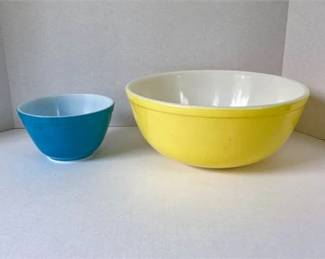 Pyrex Primary Nesting Bowls 