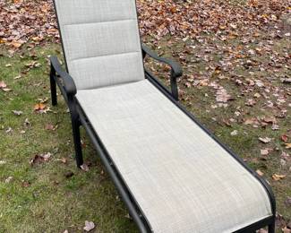 Comfy Chaise Lounger