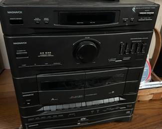 Magnavox Stereo System