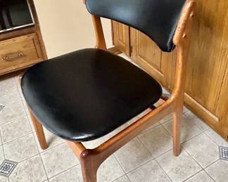 #12- Danish modern chair by Erik Buck for Oddense Baskinsnedkeri-single chair- 15d x 17.5t@ seat x 18.5w- $250