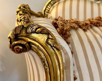 GOLD & SILK STRIPPED FRENCH SOFA)