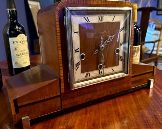 ART DECO MANTLE CLOCK