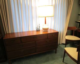 Mid Century dresser