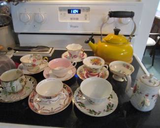 Teacup collection with Le Creuset teapot