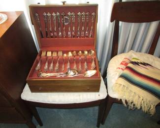 Flatware set