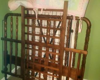 Jenny Lind baby crib