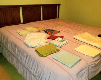 King bed & linens