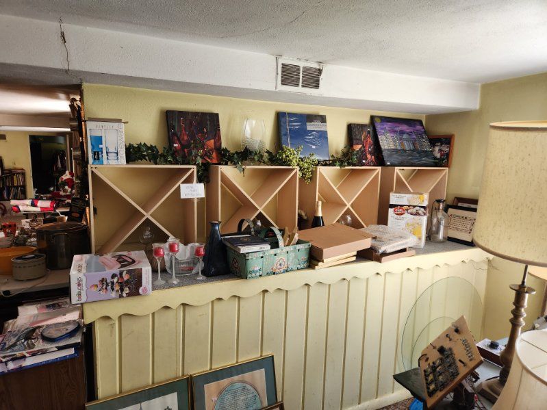 Full House Estate Sale!!! in Belleville, IL starts on 9/16/2023