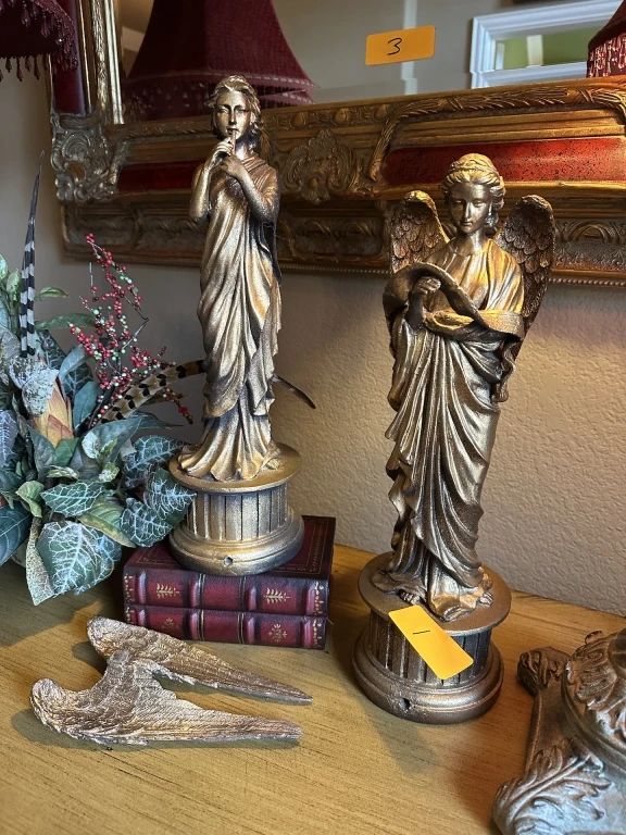 MCKINNEY IN HOME FURNITURE/ OLD... starts on 9/14/2023