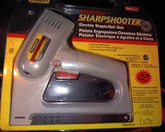 STAPLE GUN NEW